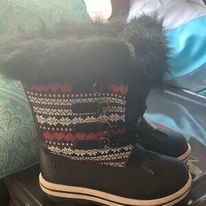 Roxy Kids Snow Boots - Black and Red Pattern